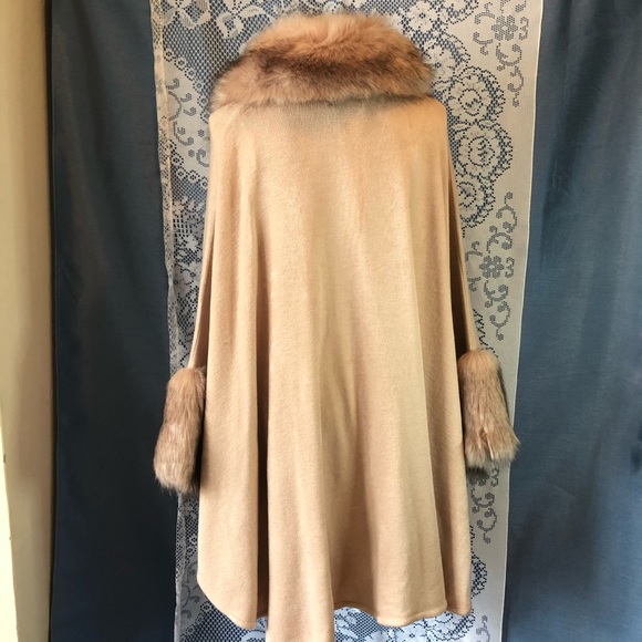 Joseph Ribkoff - Fur Poncho in Champagne - Picture 7 of 10